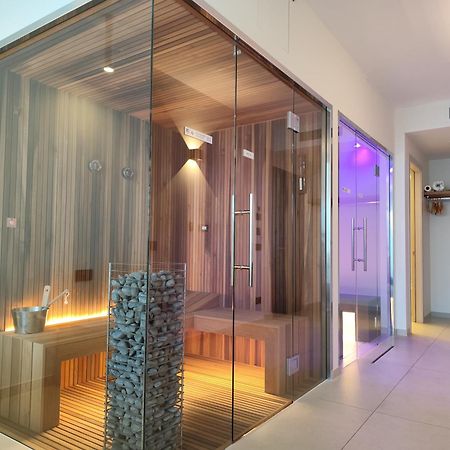 Hotel Sporting Riccione Bagian luar foto