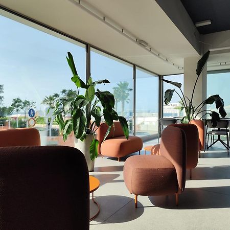 Hotel Sporting Riccione Bagian luar foto
