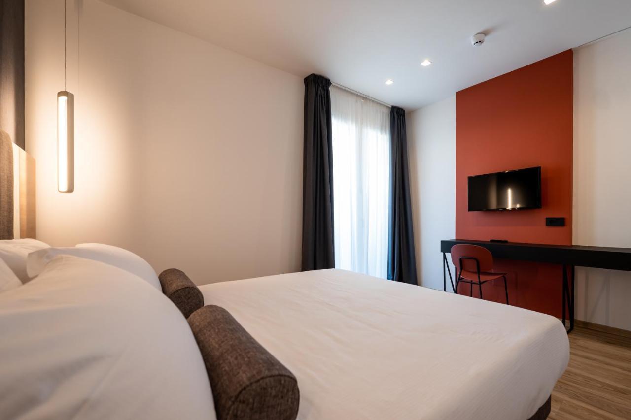 Hotel Sporting Riccione Bagian luar foto