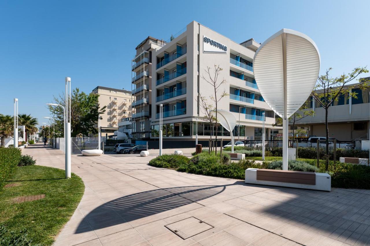 Hotel Sporting Riccione Bagian luar foto