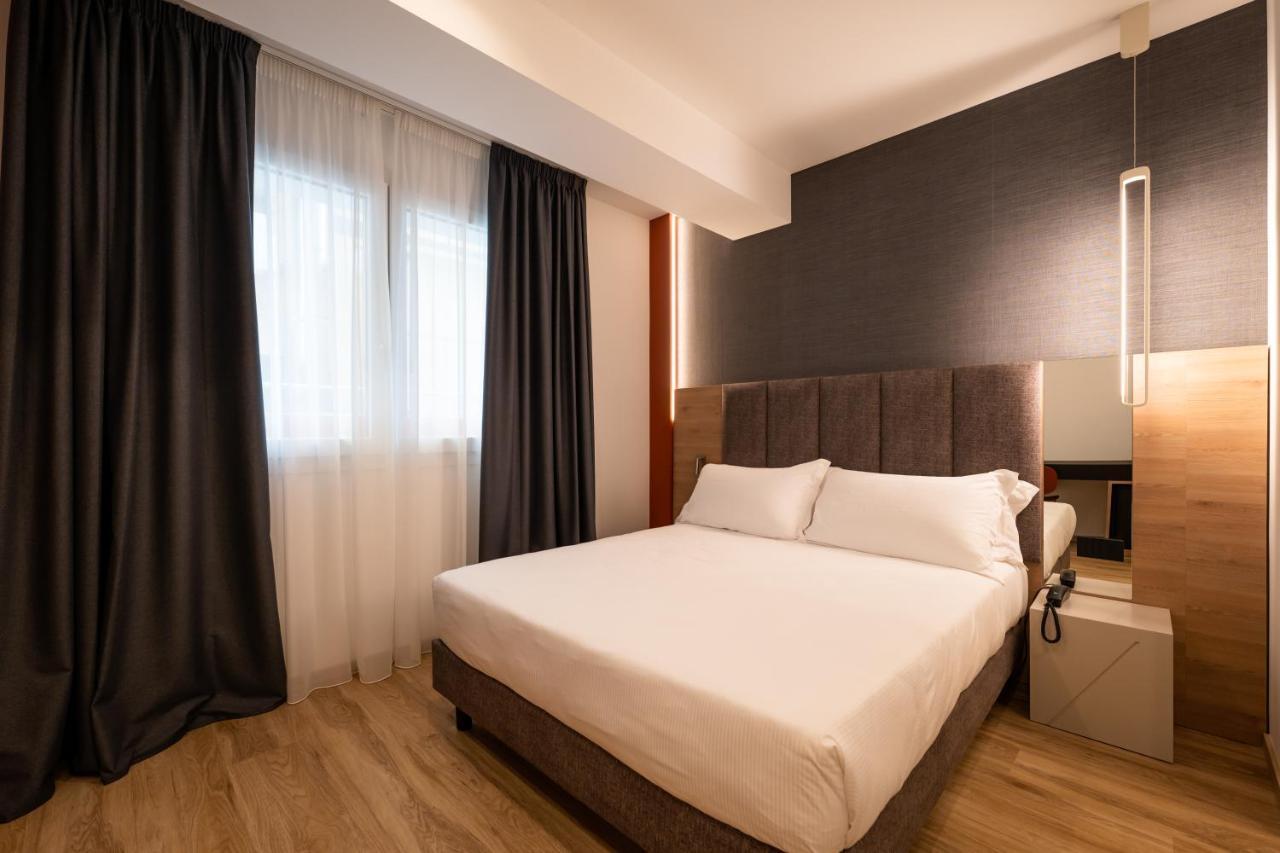 Hotel Sporting Riccione Bagian luar foto