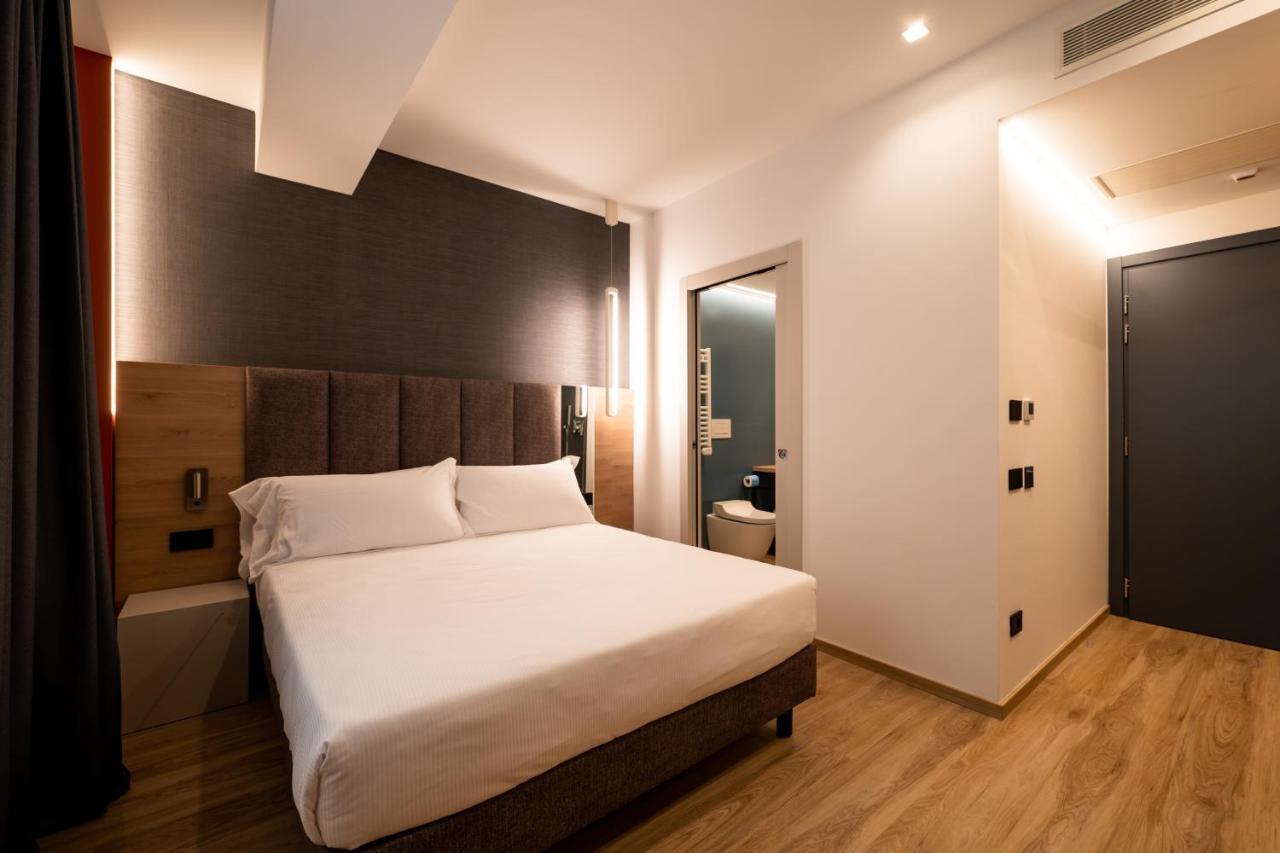Hotel Sporting Riccione Bagian luar foto