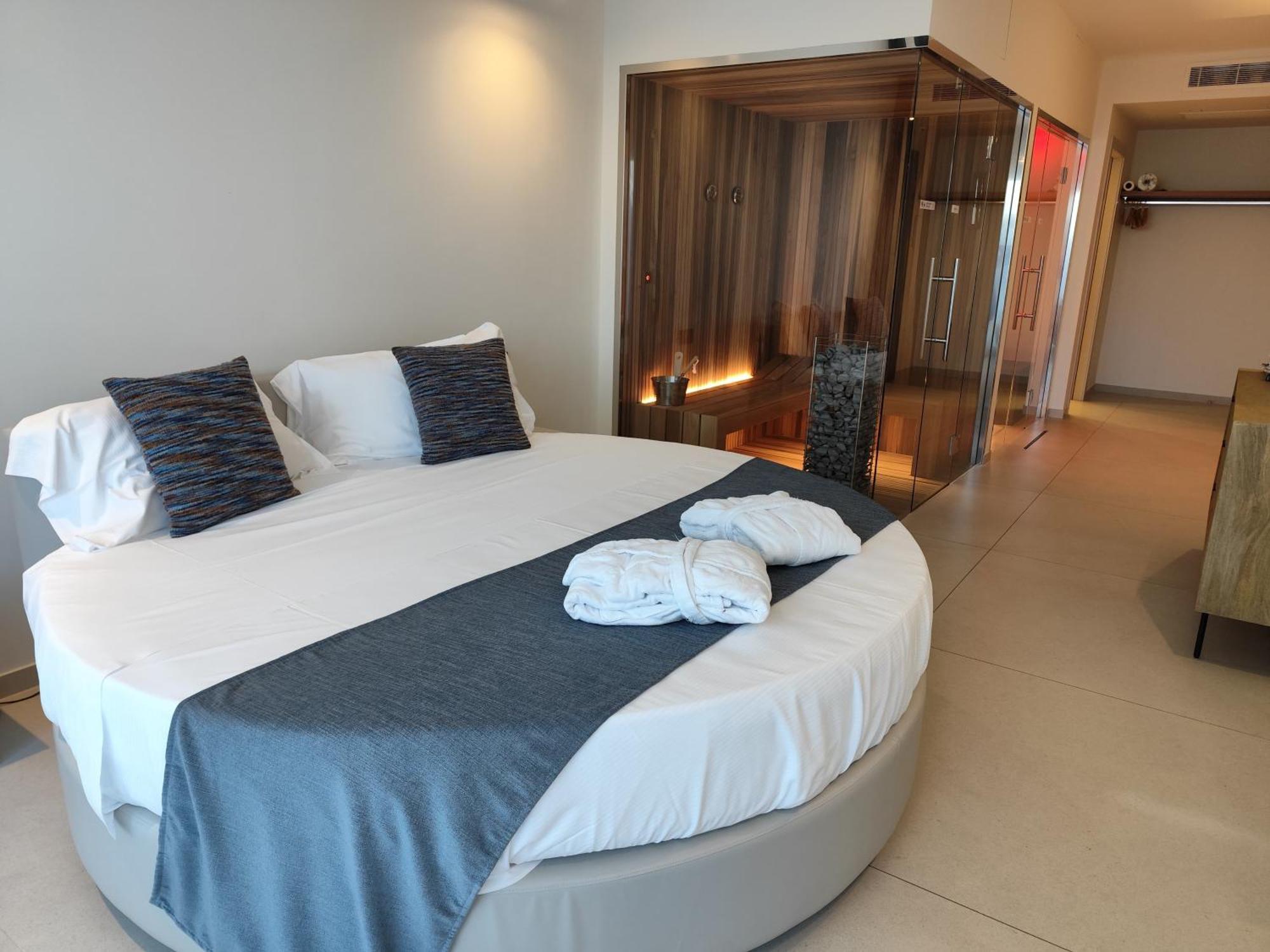 Hotel Sporting Riccione Bagian luar foto