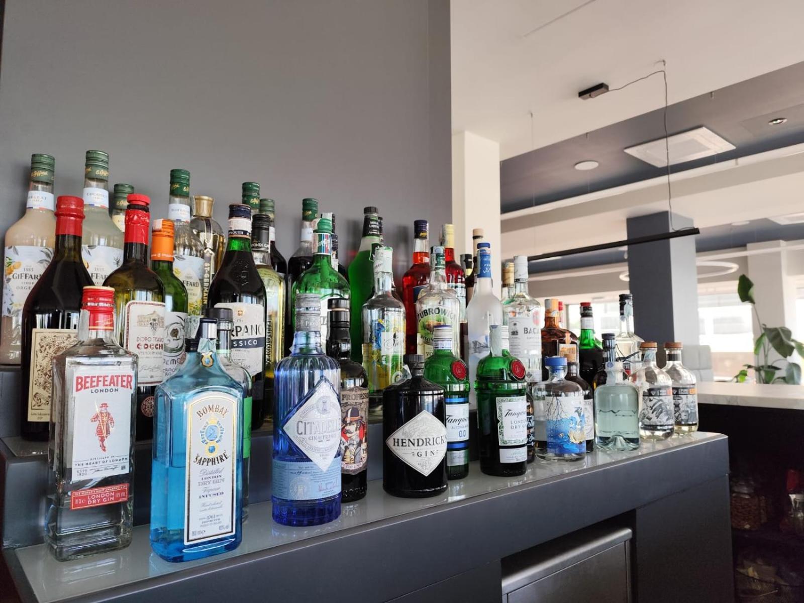 Hotel Sporting Riccione Bagian luar foto